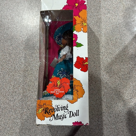 Revolving music doll blue Hawaii - Picture 3 of 4
